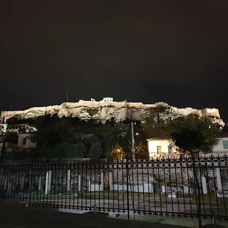 26 Amalias * Athènes